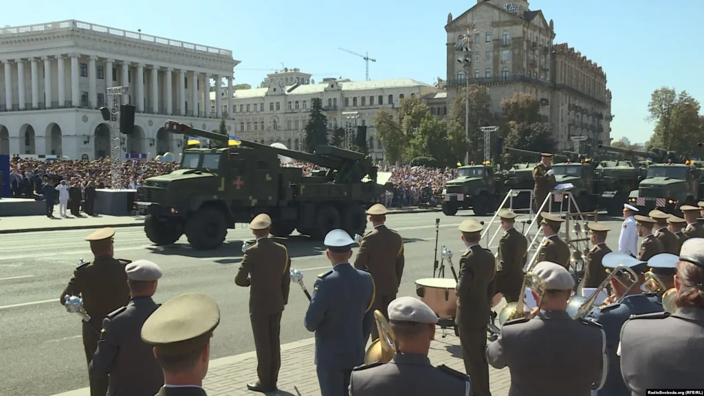 САУ Богдана на параді до Дня Незалежності на Хрещатику у Києві, 24 серпня 2018 року САУ Богдана на параді до Дня Незалежності на Хрещатику у Києві, 24 серпня 2018 року